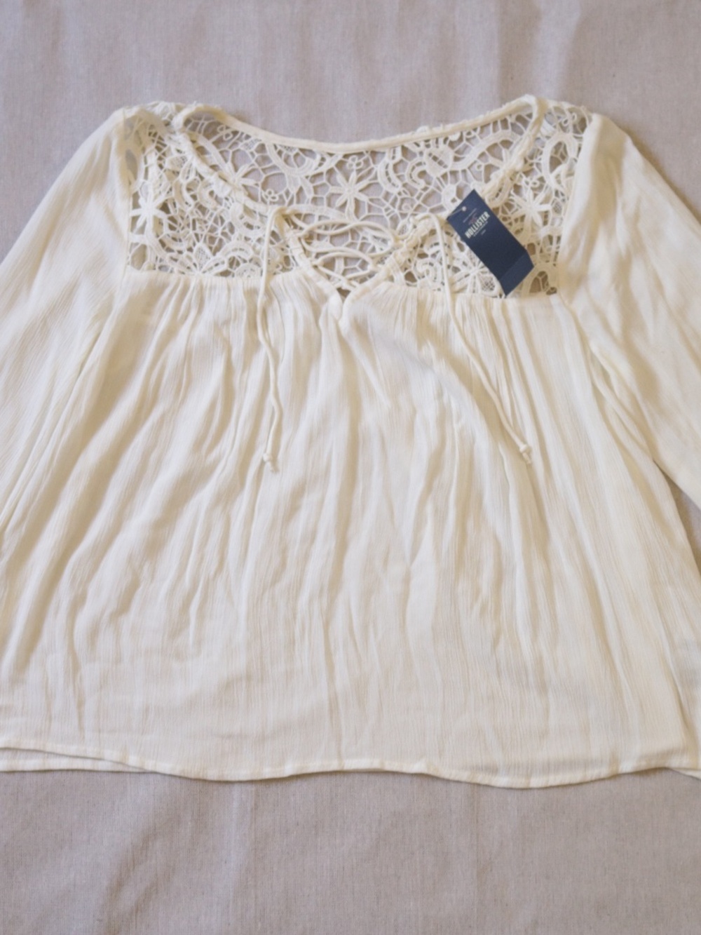 Hollister Women's Size M Ivory Crochet Lace Yoke Boho Peasant Blouse Top NWT